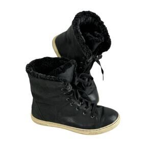 UGG Black Croft Luxe Quilt Shearling-Lined Boots, Women's Size 9 Style 1013908